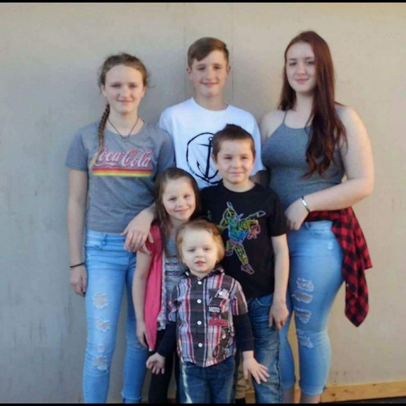 Meet your Posher, Terra - Picture 5 of 7